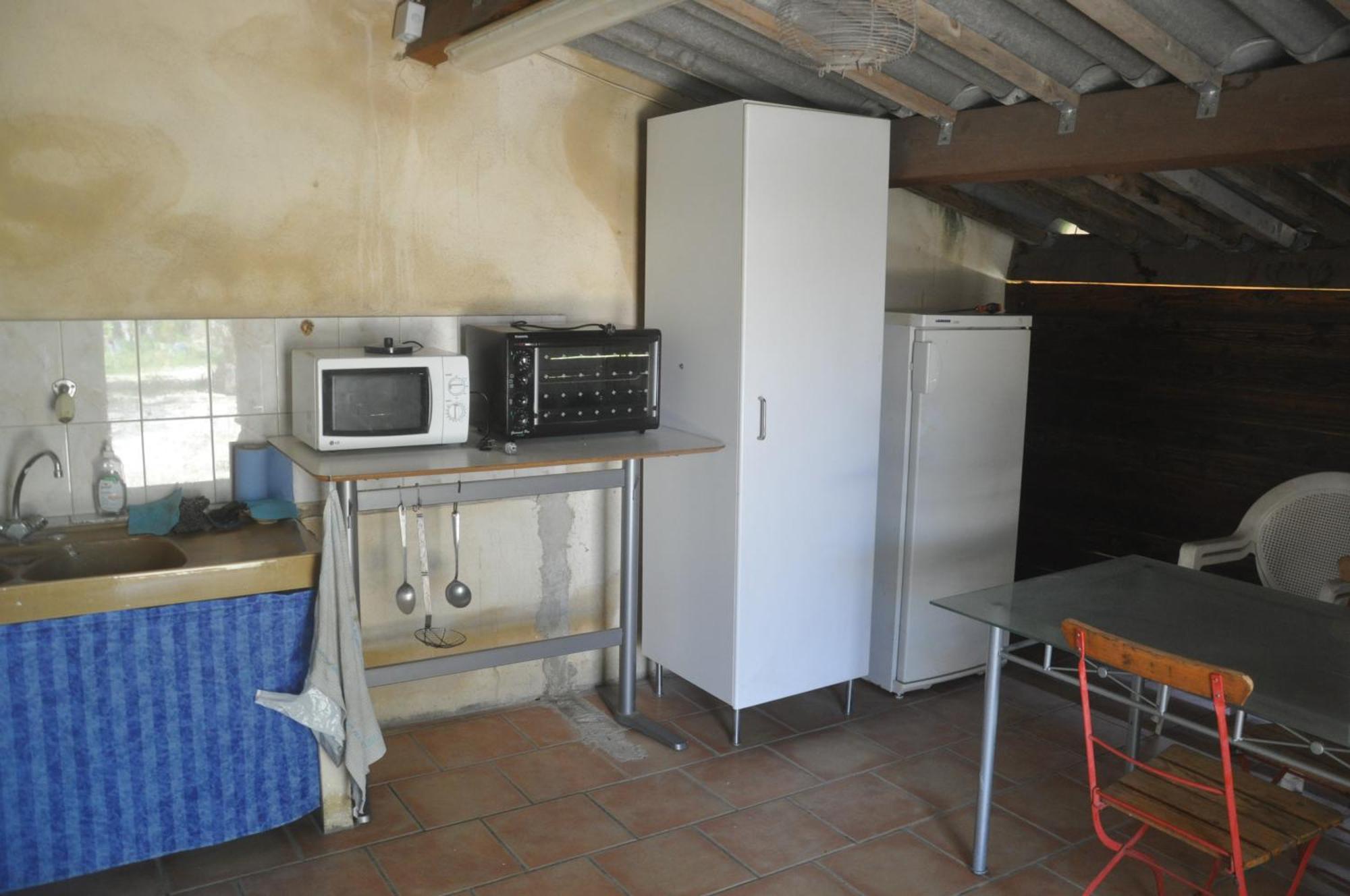 La Ferme De Tonton Jules 2 Entraigues-sur-la-Sorgue Exterior foto